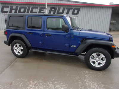 2019 Jeep Wrangler Unlimited, $29700. Photo 2
