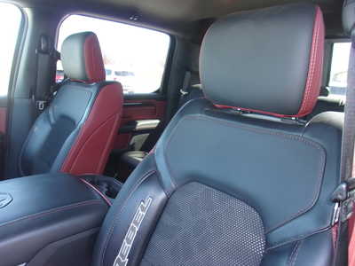 2019 RAM 1500 Crew Cab, $28900. Photo 11