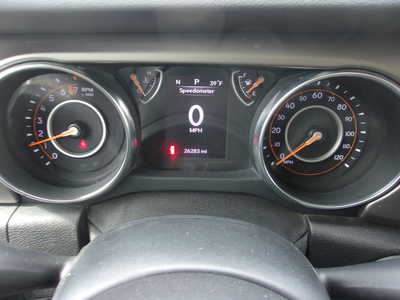 2019 Jeep Wrangler Unlimited, $29700. Photo 12
