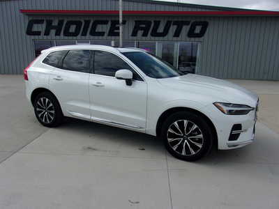 2023 Volvo XC60, $28900. Photo 2