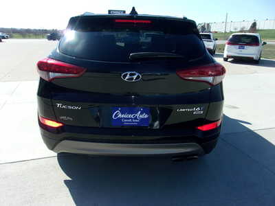 2017 Hyundai Tucson, $18900. Photo 5