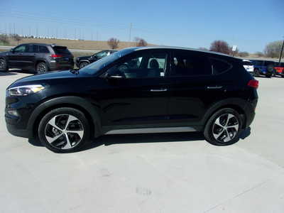 2017 Hyundai Tucson, $18900. Photo 7