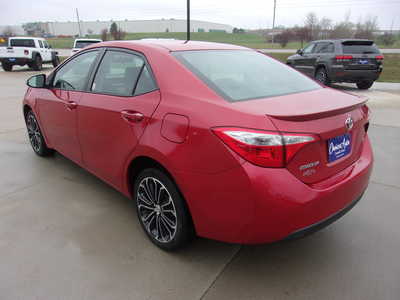 2015 Toyota Corolla, $7500. Photo 5
