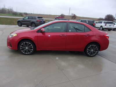 2015 Toyota Corolla, $7500. Photo 6