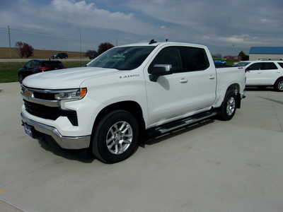 2022 Chevrolet 1500 Crew Cab, $34750. Photo 7