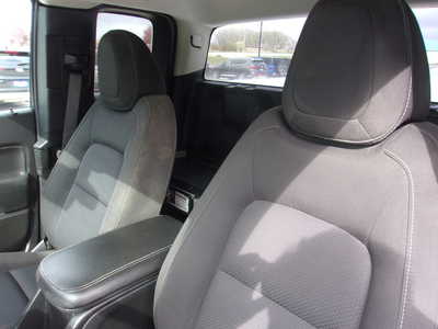2021 Chevrolet Colorado Crew Cab, $14900. Photo 10