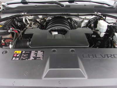 2016 Chevrolet Suburban, $23900. Photo 9