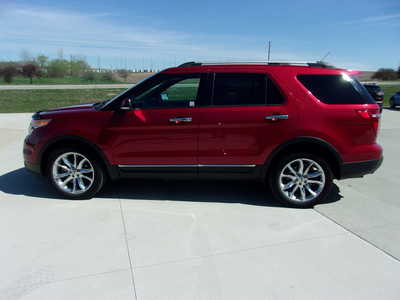 2014 Ford Explorer, $7850. Photo 6