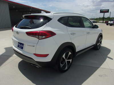 2017 Hyundai Tucson, $15950. Photo 4