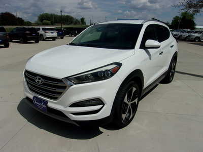 2017 Hyundai Tucson, $15950. Photo 8