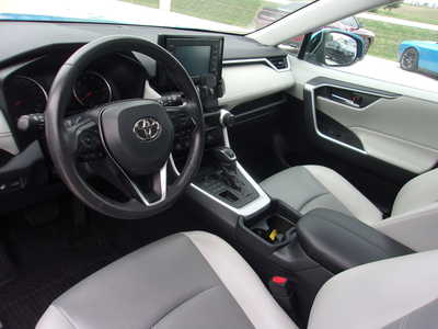 2019 Toyota RAV-4, $0. Photo 11
