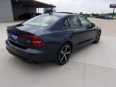 2024 Volvo S60, $0. Photo 3