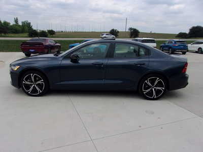 2024 Volvo S60, $0. Photo 6