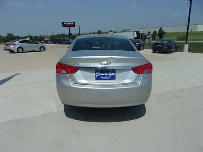 2017 Chevrolet Impala, $0. Photo 4