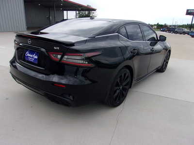 2023 Nissan Maxima, $32900. Photo 3