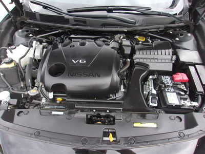 2023 Nissan Maxima, $32900. Photo 8