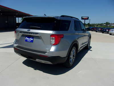2020 Ford Explorer, $0. Photo 3