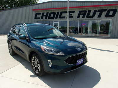 2020 Ford Escape, $16500. Photo 1