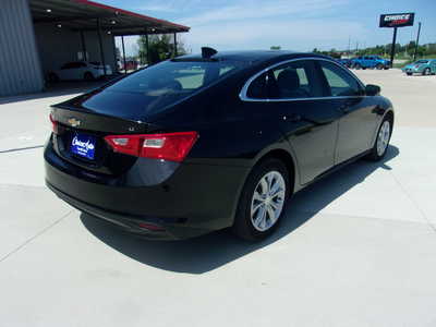 2024 Chevrolet Malibu, $21900. Photo 3