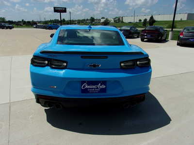2022 Chevrolet Camaro, $0. Photo 4