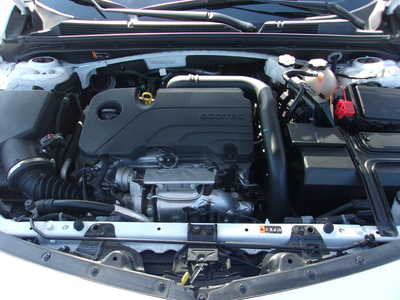 2024 Chevrolet Malibu, $21500. Photo 8