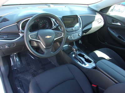 2024 Chevrolet Malibu, $21500. Photo 9