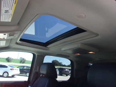 2013 Chevrolet Tahoe, $15900. Photo 12