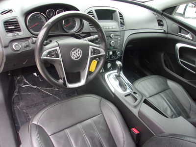 2011 Buick Regal, $8750. Photo 12