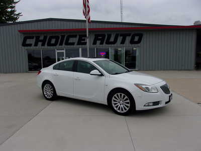 2011 Buick Regal, $8750. Photo 2