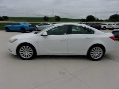2011 Buick Regal, $8750. Photo 7