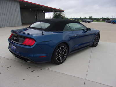 2022 Ford Mustang, $21900. Photo 3