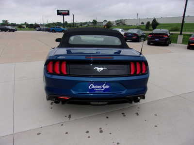 2022 Ford Mustang, $21900. Photo 4