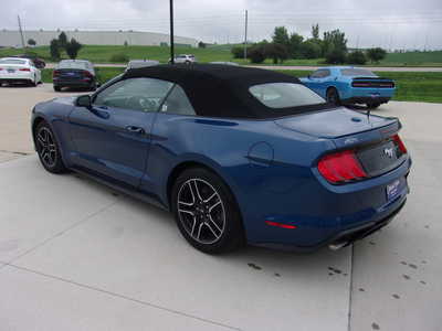 2022 Ford Mustang, $21900. Photo 5