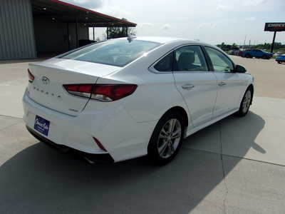 2019 Hyundai Sonata, $16900. Photo 3