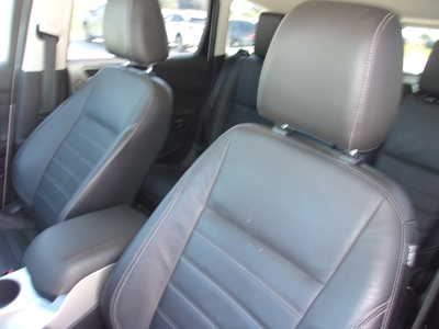 2013 Ford Escape, $8995. Photo 9