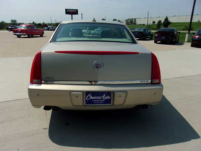 2009 Cadillac DTS, $6995. Photo 5