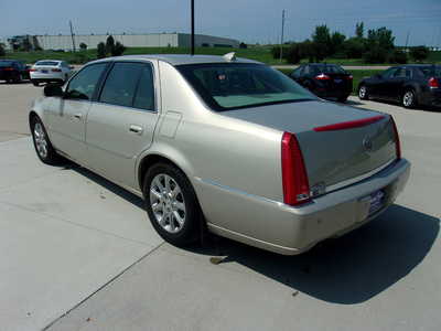 2009 Cadillac DTS, $6995. Photo 6