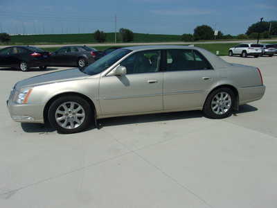 2009 Cadillac DTS, $6995. Photo 7