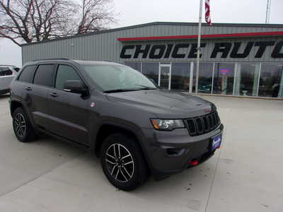 2020 Jeep Grand Cherokee, $22800. Photo 1