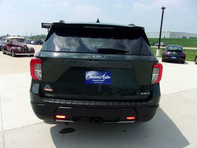 2023 Ford Explorer, $36500. Photo 6
