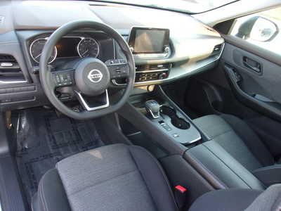 2021 Nissan Rogue, $19650. Photo 11