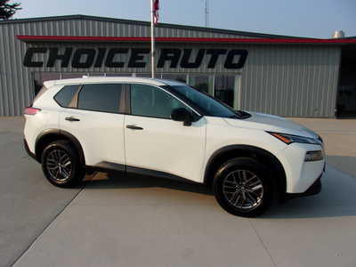 2021 Nissan Rogue, $19650. Photo 2