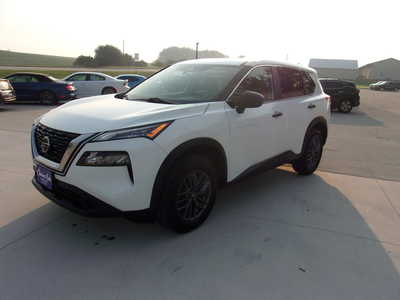 2021 Nissan Rogue, $19650. Photo 7
