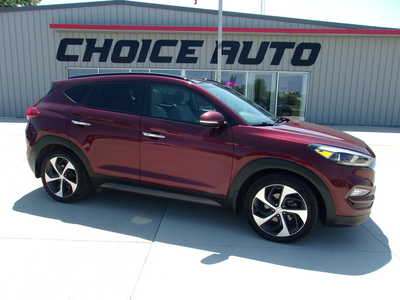 2016 Hyundai Tucson, $12900. Photo 2