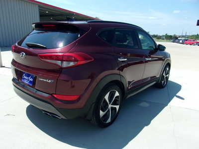 2016 Hyundai Tucson, $12900. Photo 3