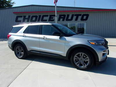 2022 Ford Explorer, $28700. Photo 2