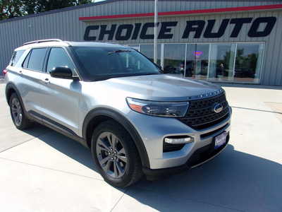 2022 Ford Explorer, $28700. Photo 1