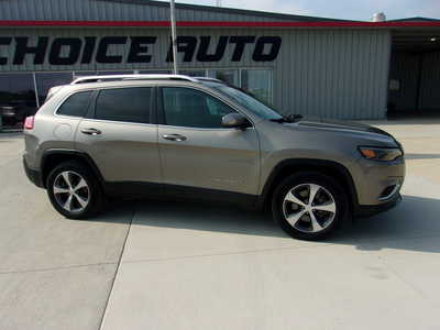 2019 Jeep Cherokee, $0. Photo 2