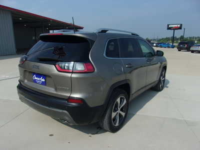2019 Jeep Cherokee, $0. Photo 3