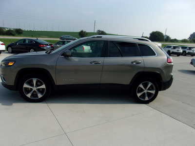 2019 Jeep Cherokee, $0. Photo 6